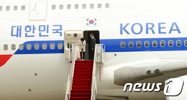文大統領、米韓首脳会談のためワシントンに到着