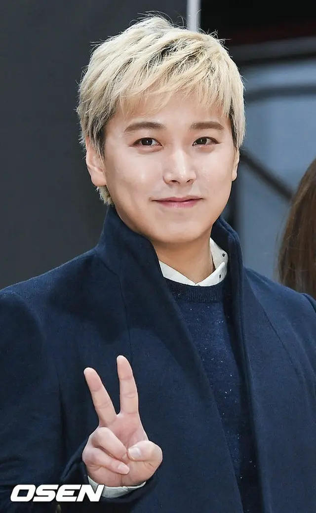韓国ボーイズグループ「SUPER JUNIOR」メンバーのソンミンが、今回のグループでのアルバム活動から抜けると発表した。（提供:OSEN）