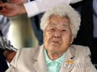 慰安婦被害者　１０日に韓国プロ野球で始球式