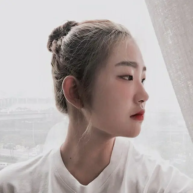 韓国女優の故チェ・ジンシル、日本のプロ野球でも活躍した元野球選手の故チョ・ソンミンの娘チェ・ジュニさんが、母方の祖母から暴行・暴言を受けているとSNSに掲載した。（提供:news1）