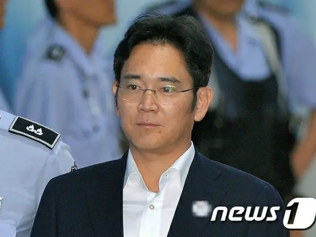 サムスントップに懲役12年の重刑求刑…朴槿恵前大統領らへの賄賂で＝韓国