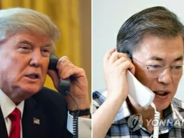 文大統領（右）が７日午前、トランプ大統領（左）と電話会談した（青瓦台提供）＝７日、ソウル（聯合ニュース）