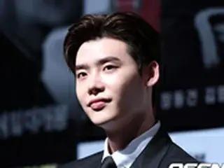YG側コメント、「俳優イ・ジョンソクのファンミ開催に向けて最善を尽くす」