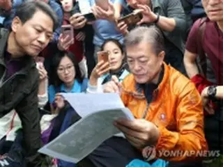 文大統領　あすセウォル号事故被害者の遺族に直接謝罪