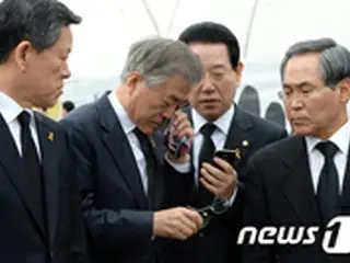 文大統領、セウォル号沈没被害者遺族に謝罪…「（当時の）政府は無能で無責任だった」＝韓国