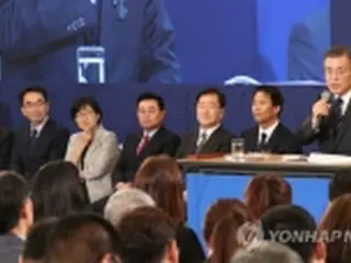 文大統領「朝鮮半島で二度と戦争ない」　就任１００日会見で力説