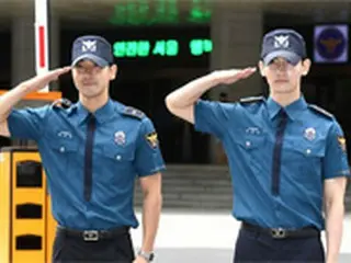 「東方神起」チャンミン＆「SJ」シウォン、そろって除隊！数千人のファンが出迎え