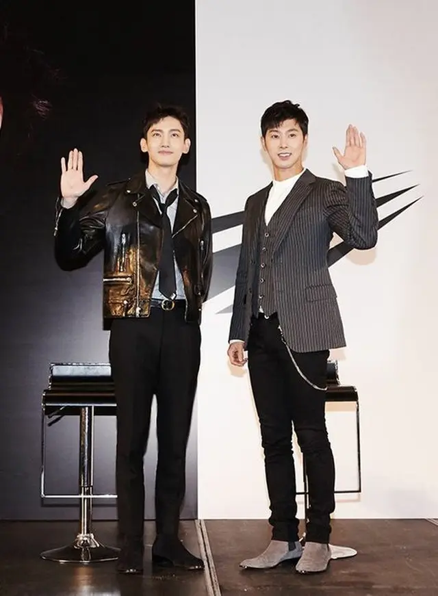 韓国の人気グループ「東方神起」が香港記者会見も成功裏に終了し、2年ぶりの活動再開を知らせた。（提供:OSEN）