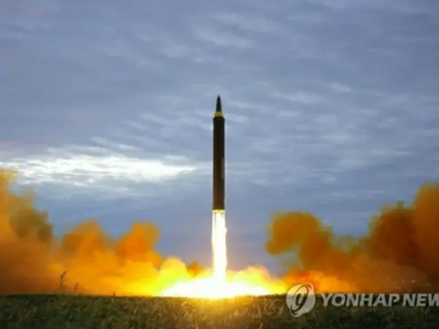 北朝鮮の中距離弾道ミサイル「火星1２」＝（聯合ニュース）