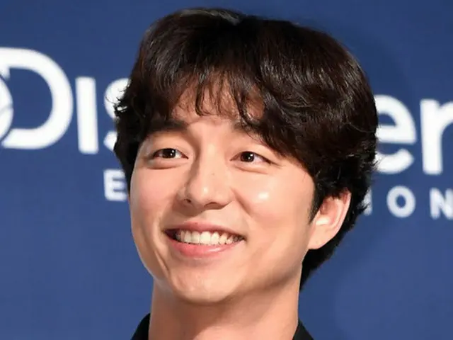 韓国俳優コン・ユ（38）が、ファンのために開いたバザーの収益金を寄付した。2回に分けて寄付された金額は計7600万ウォン（約750万円）だという。（提供:OSEN）