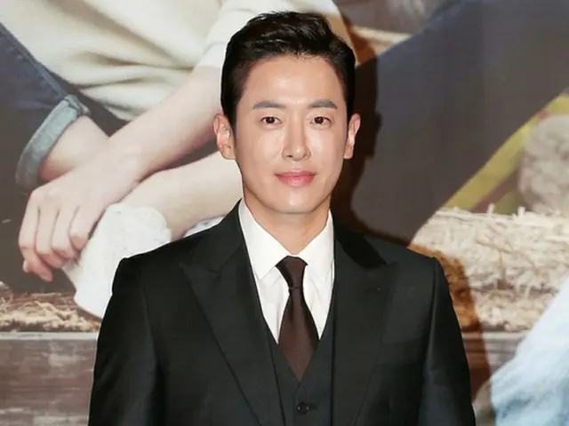 俳優チェ・フィリップ、11月4日に9歳年下の会社員と結婚！（提供:news1）
