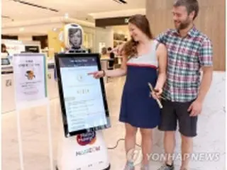 ［２０１８平昌］ヘッドセットで自然な会話　９言語対応の通訳アプリ