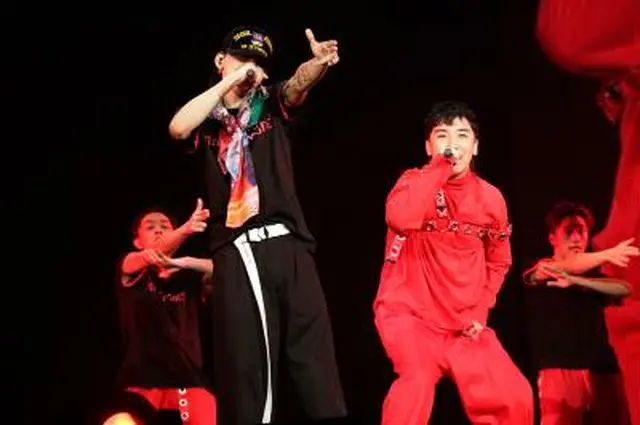 「BIGBANG」、G-DRAGONソロドームツアーラスト東京ドームにV.Iがサプライズ出演！大盛況にて閉幕