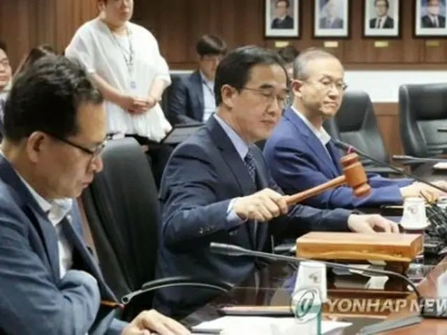 南北交流協力推進協議会の様子＝２１日、ソウル（聯合ニュース）