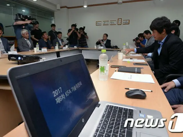 大韓サッカー協会、26日の技術委員会で「ヒディンク氏起用」を協議