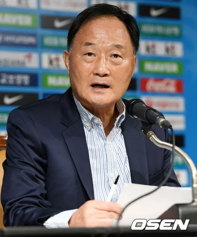 大韓サッカー協会技術委員長「ヒディング監督、ロシアで会って具体的な条件を協議」（提供:OSEN）