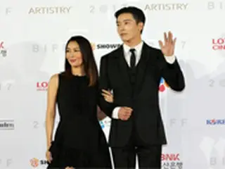 中山美穂、「蝶の眠り」の恋人役キム・ジェウクと釜山国際映画祭に登場！