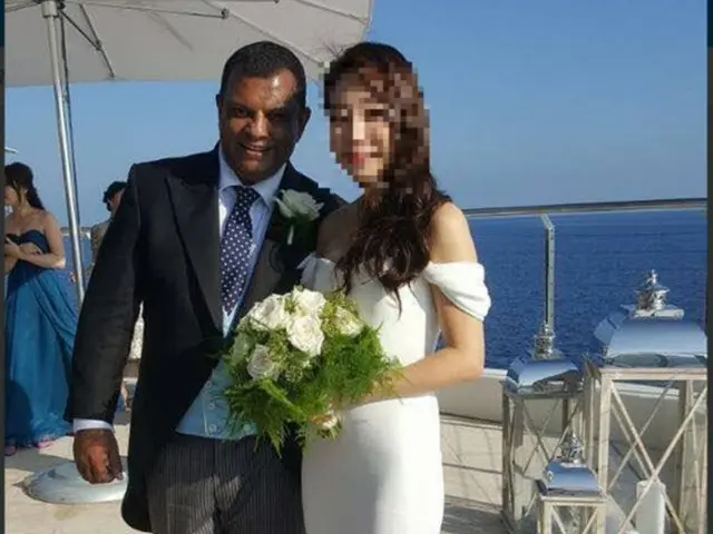 マレーシアの航空会社エアアジアグループのトニー・フェルナンデス会長（53）が韓国人女性と約2年間の交際を経て結婚した。（提供:news1）