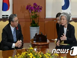 韓国外相 「北の核問題、韓日間の緊密な協力がカギ」＝杉山外務事務次官と会談