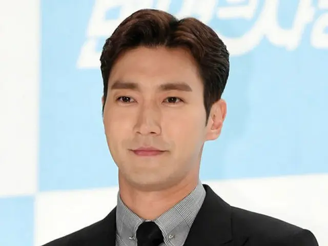 韓国ボーイズグループ「SUPER JUNIOR」メンバーのシウォンの父チェ・ギホ氏が、“韓一館事件”に関して立場を明らかにした。（提供:OSEN）