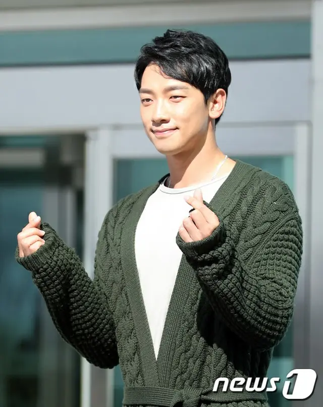 韓国歌手Rain(ピ、35)が「THE UNIT」出演に至った理由を明かした。