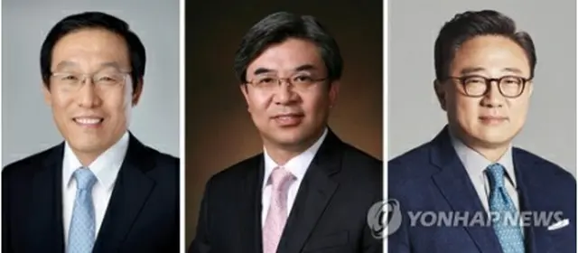 左から金奇南氏、キム・ヒョンソク氏、高東真氏（サムスン電子提供）＝３１日、ソウル（聯合ニュース）