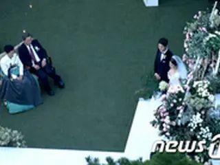 ソン・ジュンギ＆ソン・ヘギョ結婚式場にドローン出現…中華圏SNSでは生中継も