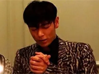 「BIGBANG」T.O.Pの近況公開…誕生日ケーキの前で祈る姿に視線集中
