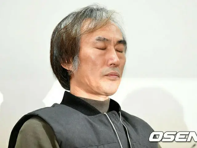 強制わいせつ致傷容疑の俳優チョ・ドクジェ、会見で無実訴え 「正確な調査で真実が明かされることを望む」