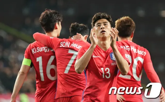 男子サッカー韓国代表が力と高さを誇るセルビアを相手に引き分けを記録し、2試合連続の無敗となった。