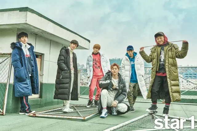 スポーツブランド「フィラ（FILA）」は15日、韓国アイドルグループ「JBJ」と雑誌「@star1」と共にした「2017ダウンジャケット」画報を公開した。（提供:news1）