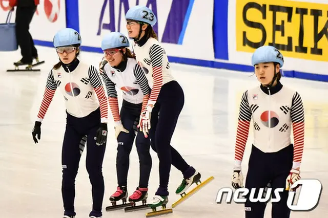 ＜ショートトラック＞韓国女子代表、4次W杯3000メートルリレー準決勝進出（提供:news1）