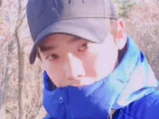 イ・ジョンソク、母親と登山デート