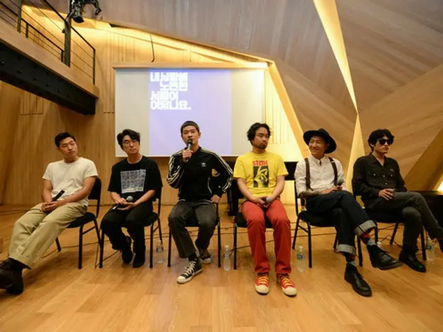 韓国歌手チャン・ギハ（35）がバンド「チャン・ギハと顔たち」のギタリスト、イ・ミンギ（35）の活動中断を知らせた。（提供:news1）