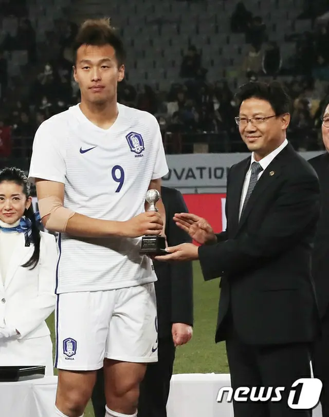 ＜EAFF E-1選手権＞得点王の韓国キム・シンウク 「監督がダメになりかけた僕を助けてくれた」