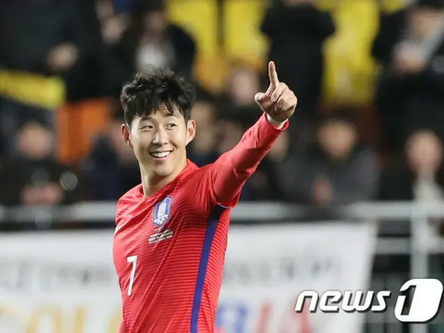 ＜サッカー＞ソン・フンミン、KFA選定「今年の選手」に＝通算3度目の受賞