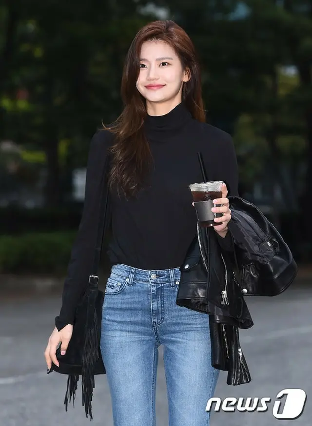 歌手Anda側、UAE王族からの”プロポーズ説”を完全否定