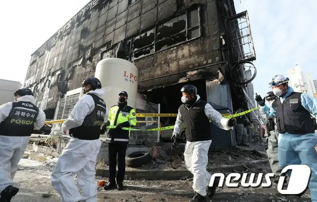 韓国・忠清北道・堤川市（チェチョンシ）のスポーツセンター火災により29人が死亡した中、負傷者数が2人増えて計31人となった。負傷者のうち危篤状態はいないと消防庁が明らかにした。（提供:news1）