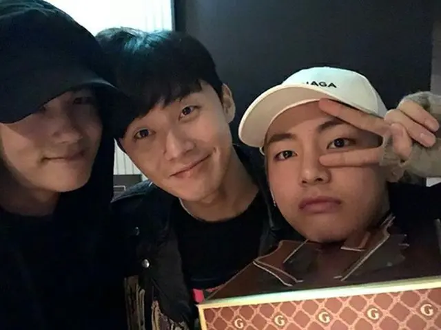 俳優パク・ソジュン、パク・ヒョンシクと「防弾少年団」のVが出会った。（写真提供:OSEN)