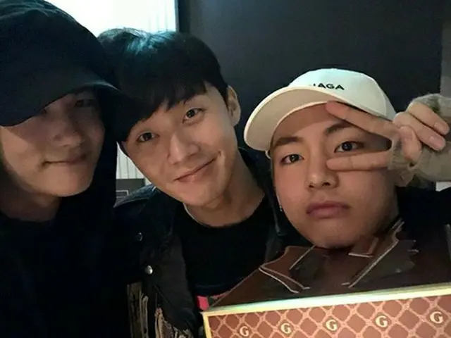 俳優パク・ソジュン、パク・ヒョンシクと「防弾少年団」のVが出会った。（写真提供:OSEN)