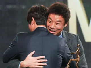 ＜サッカー＞水原三星の監督＆選手団、2018平昌冬季オリンピックの聖火ランナーに