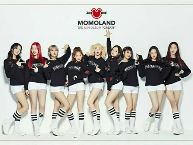 「MOMOLAND」の新曲「BBoom BBoom」が英国、フランス、米国、日本で爆発的な人気を呼んでいる。(提供:OSEN）