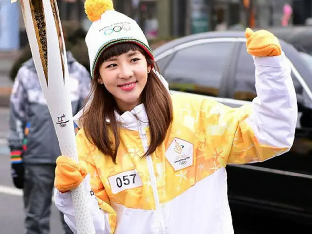 歌手DARA（元2NE1）、平昌五輪聖火リレーに参加＝韓国