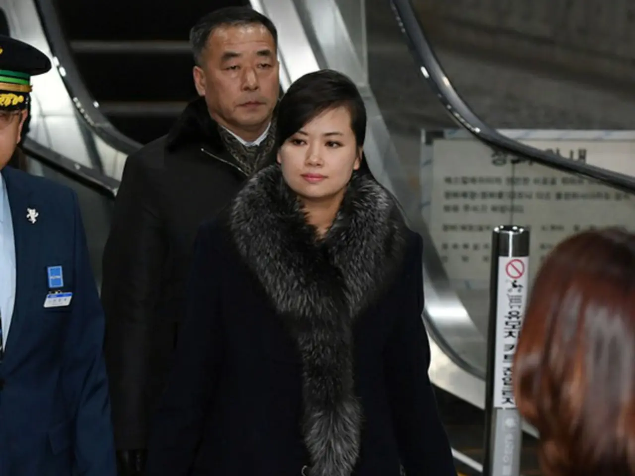 玄松月 訪韓した北朝鮮の玄松月氏（三池淵管弦楽団団長）、ファッションに視線集中“コンセプトはラグジュアリー”？ | wowKorea（ワウコリア）