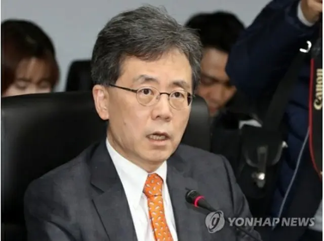 対策会議で発言する金鉉宗氏＝２３日、ソウル（聯合ニュース）