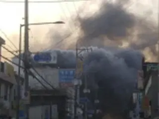 ［写真］韓国南東部の病院で火事　３０人以上死亡＝救助作業続く