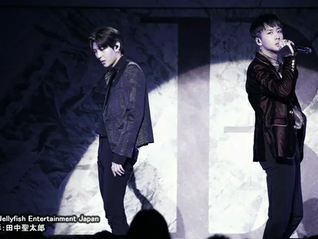 「VIXX LR」