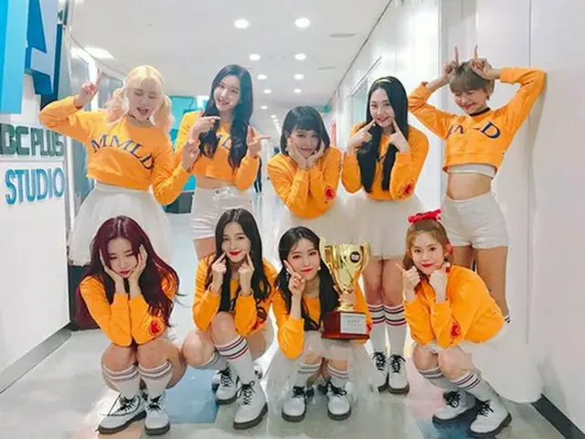 韓国ガールズグループ「MOMOLAND」が、音楽番組「Show Champion」で1位になった感想をSNSで伝えた。（提供:OSEN）