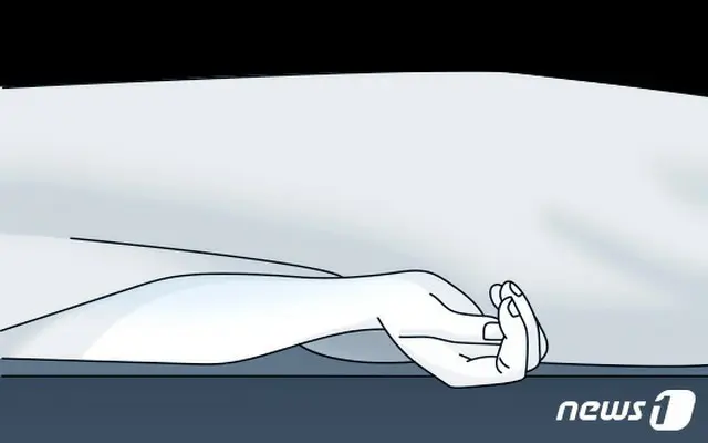 日本領事館内の倉庫から60代の男性が首をつって死んでいるのを職員が発見し、警察に通報した。