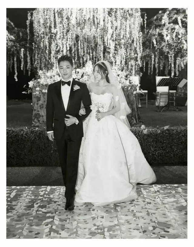 「BIGBANG」テヤンと女優ミン・ヒョリンが3日、結婚式と披露宴を執り行い、夫婦になった。(提供:OSEN）